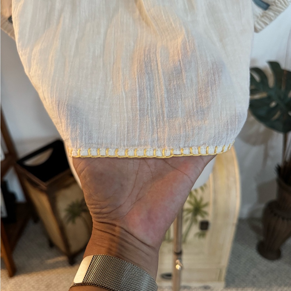 UO Urban Outfitters NWT Womens Embroidered Balloon Sleeve Blouse Top S $49 White - Picture 11 of 13